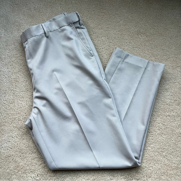 Saddlebred Men's Khaki Flat Front Chino Pants w/ Comfort Waist - 42 x 32 - EUC - Picture 1 of 11